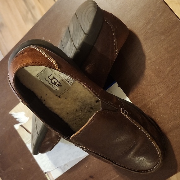 UGG Men's Brown Loafers - Picture 8 of 9